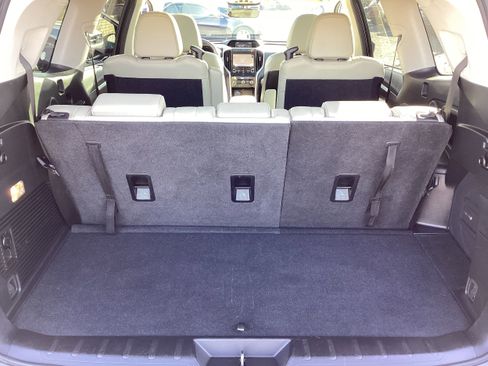 Used 2022 Subaru Ascent Limited w/ Technology Package image 15