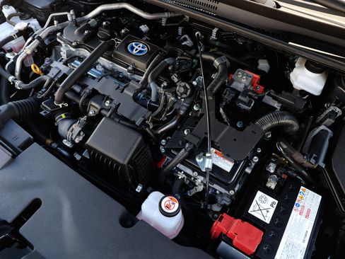 Used 2023 Toyota Corolla LE image 50