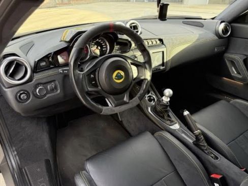 Used 2021 Lotus Evora image 3