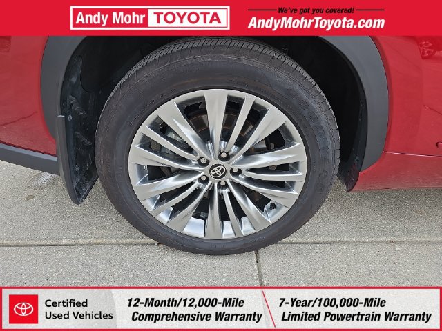 Certified 2026 Toyota Highlander Platinum AWD/4WD image 44