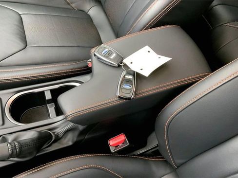 Used 2023 Subaru Crosstrek 2.5i Limited image 11