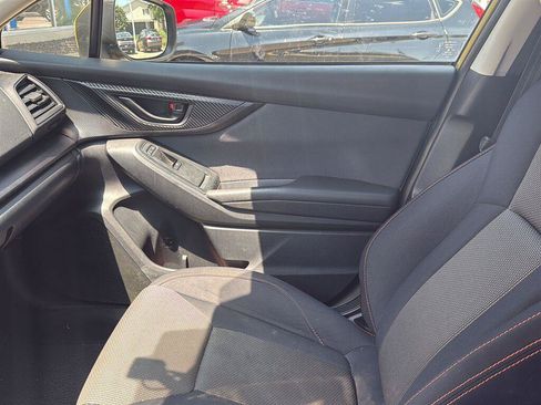 Used 2023 Subaru Crosstrek 2.0i Premium AWD/4WD image 17