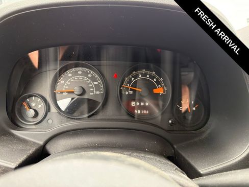Used 2015 Jeep Patriot High Altitude AWD/4WD image 9