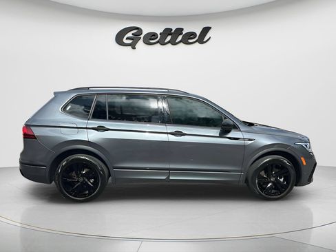 Used 2024 Volkswagen Tiguan SE R-Line FWD image 4
