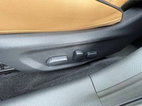 New 2025 Nissan Sentra SV w/ SV Premium Package image 14