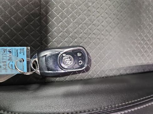 Used 2019 Buick Encore Preferred image 40