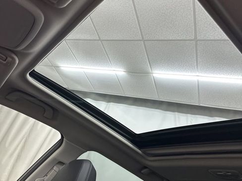 Used 2022 Subaru Forester Limited image 22