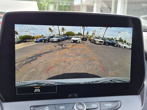 Used 2025 Chevrolet Blazer LT FWD image 17