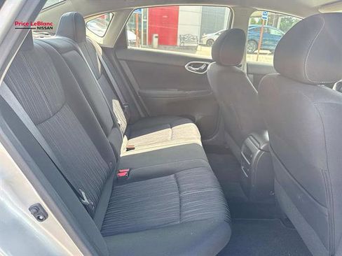 Used 2017 Nissan Sentra SV FWD image 9