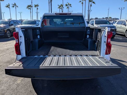 Used 2025 Chevrolet Silverado 1500 LT image 13