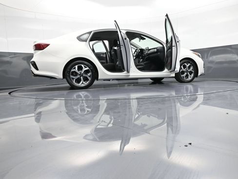 Used 2019 Kia Forte LXS FWD image 46