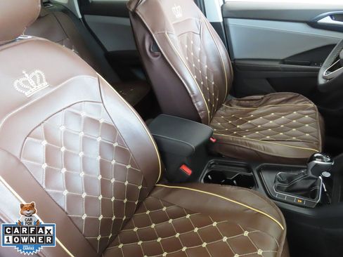 Used 2024 Volkswagen Taos SE image 27