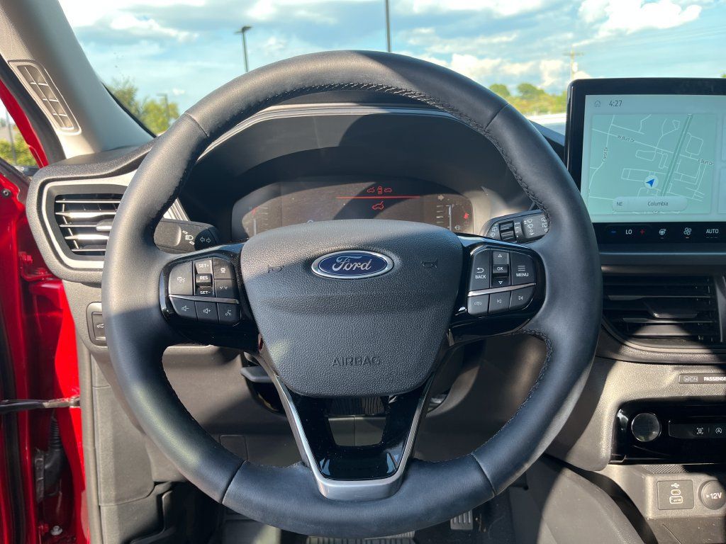 Used 2026 Ford Escape Active w/ Tech Pack #1 FWD image 31