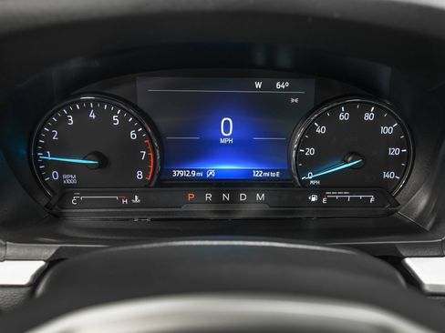 Used 2020 Ford Explorer XLT w/ Equipment Group 202A image 21