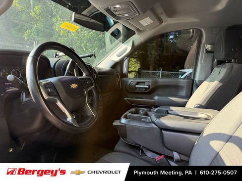Used 2023 Chevrolet Silverado 2500 LT w/ Z71 Chrome Sport Edition AWD/4WD image 9
