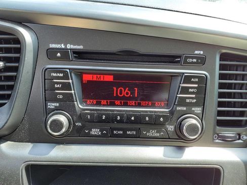 Used 2012 Kia Optima LX image 16