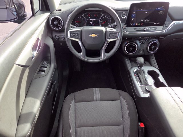 Used 2023 Chevrolet Blazer LT w/ Convenience Package AWD/4WD image 32