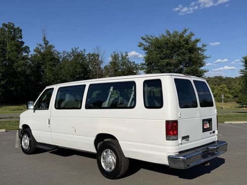 Used 2012 Ford E-350 and Econoline 350 XLT RWD image 3