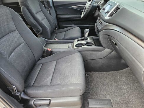 Used 2019 Honda Ridgeline RT image 13
