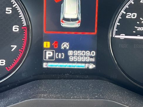 Used 2019 Subaru Forester Base Sport Utility w/ Alloy Wheel Package image 25