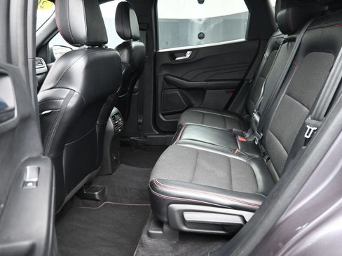 Used 2023 Ford Escape ST-Line AWD/4WD image 14
