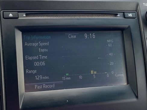 Used 2017 Toyota Camry SE FWD image 23