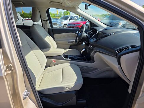 Used 2018 Ford Escape SE w/ SE Sync 3 Package AWD/4WD image 28