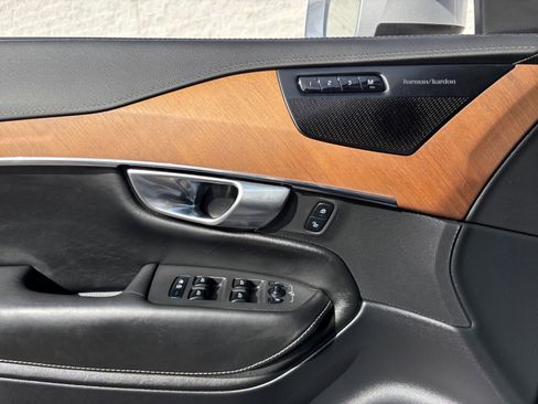 Used 2019 Volvo XC90 T6 Inscription w/ Luxury Package image 16