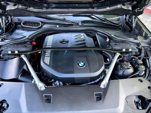 Used 2023 BMW 740i RWD image 12