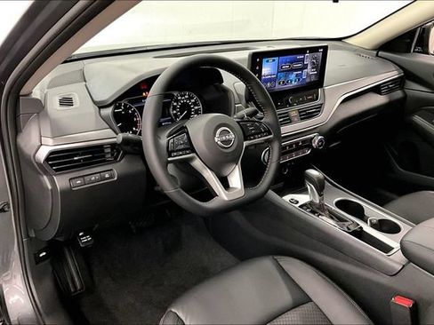New 2026 Nissan Altima 2.5 SR FWD image 7