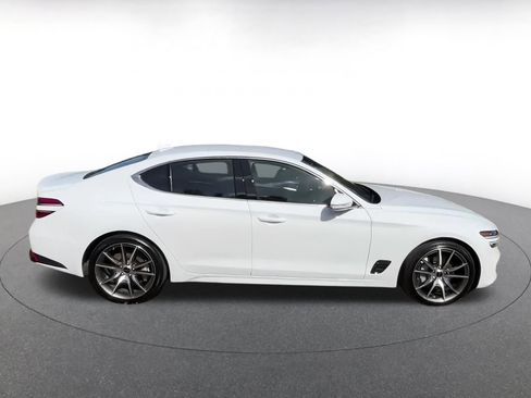 Used 2025 Genesis G70 2.5T image 16