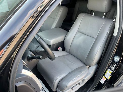 Used 2018 Toyota Sequoia SR5 w/ Premium Package AWD/4WD image 12
