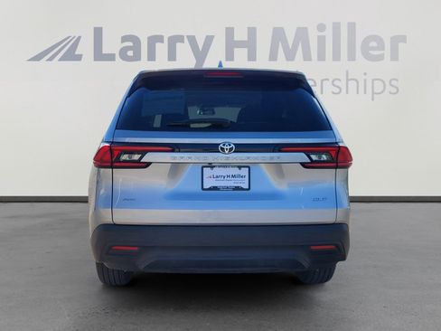 Certified 2025 Toyota Grand Highlander XLE image 4