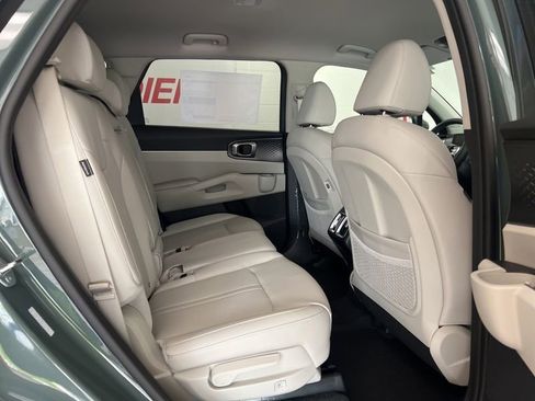 New 2026 Kia Sorento EX AWD/4WD image 11