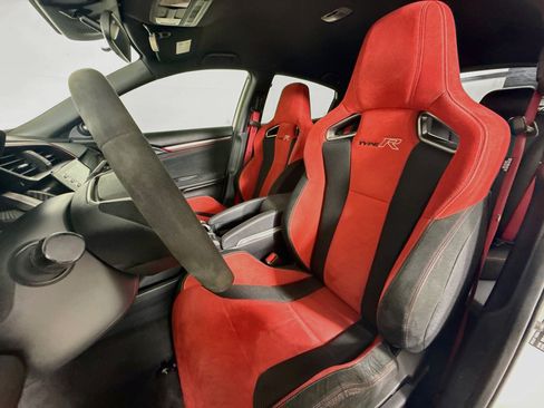 Used 2021 Honda Civic Type R image 25