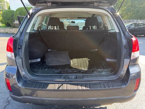 Used 2012 Subaru Outback 2.5i w/ Alloy Wheel Pkg AWD/4WD image 13