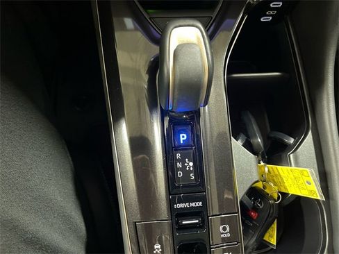 Used 2025 Toyota Crown Signia Limited image 20