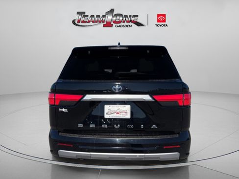Used 2023 Toyota Sequoia Capstone image 7