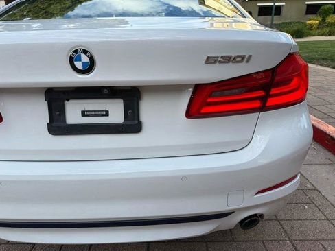 Used 2020 BMW 530i w/ Convenience Package RWD image 27