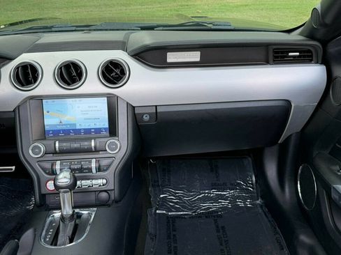 Used 2015 Ford Mustang GT Premium RWD image 31