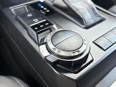 Used 2024 Toyota Tacoma SR5 AWD/4WD image 26