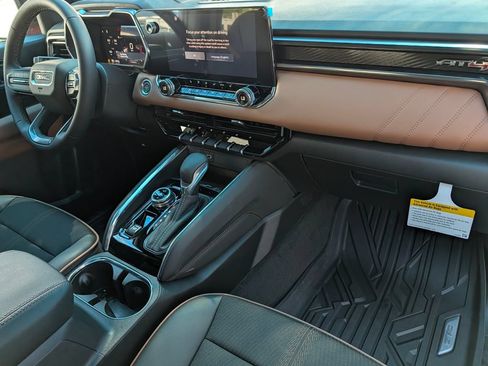 New 2026 GMC Canyon AT4 AWD/4WD image 31