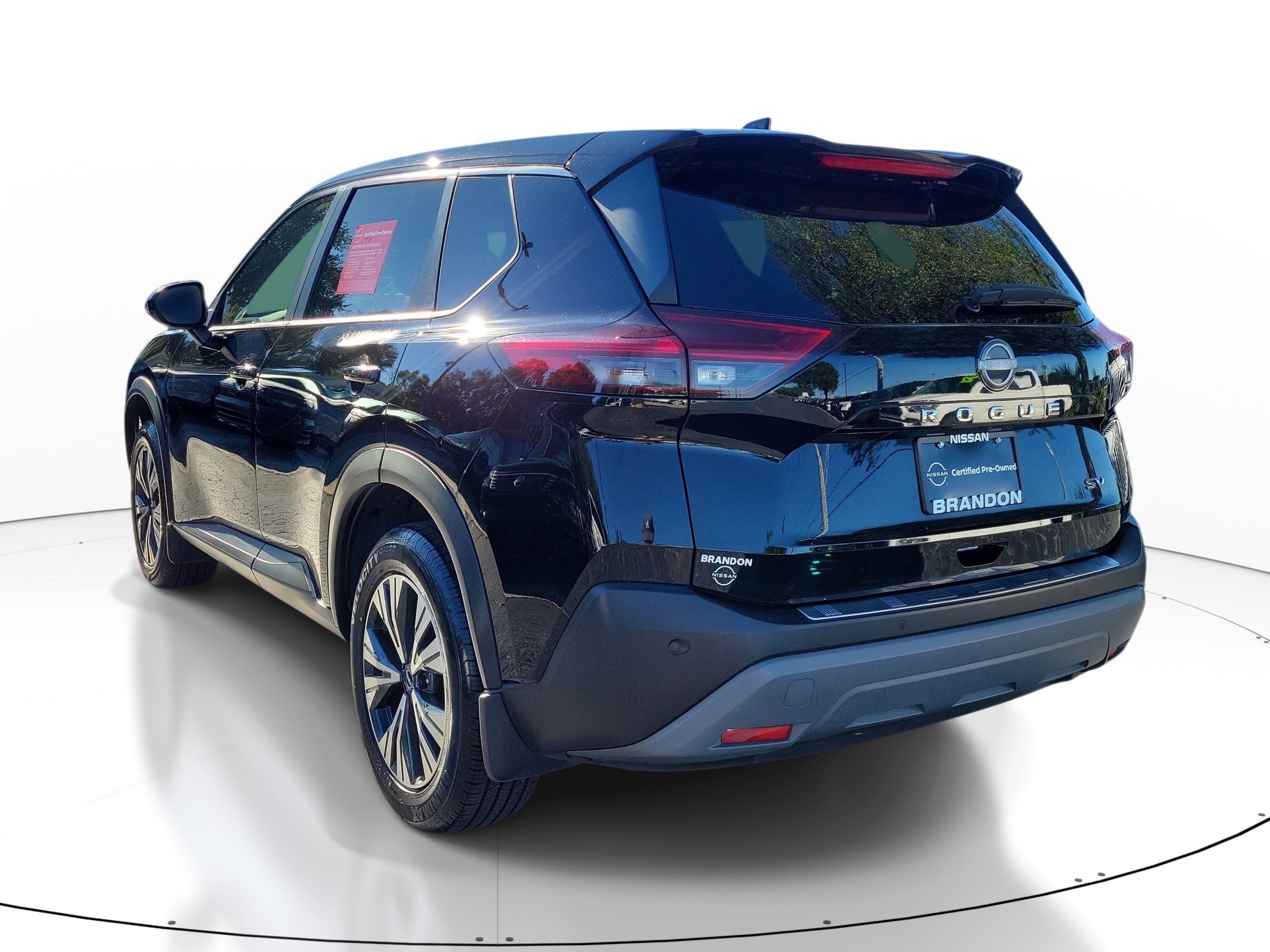 Certified 2023 Nissan Rogue SV FWD image 5