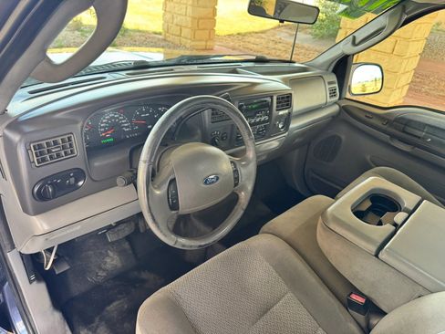 Used 2003 Ford Excursion XLT AWD/4WD image 11
