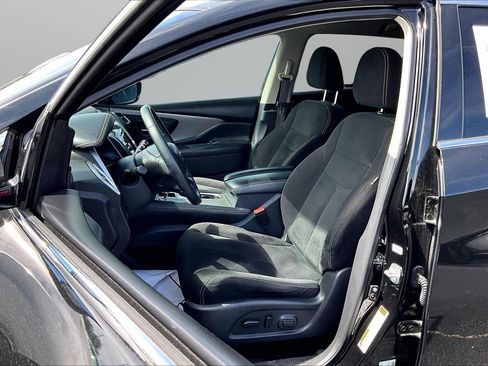 Used 2019 Nissan Murano SV FWD image 16