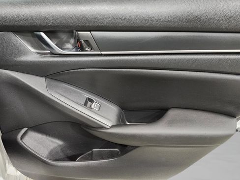 Used 2019 Honda Accord LX image 27