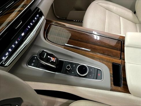 Used 2024 Cadillac Escalade Sport Platinum w/ LPO, ONYX Package AWD/4WD image 25
