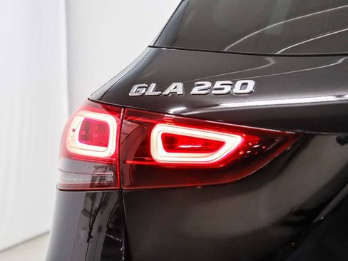 Certified 2023 Mercedes-Benz GLA 250 image 11