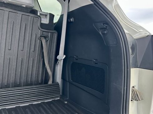 Used 2021 Toyota Highlander XLE image 53