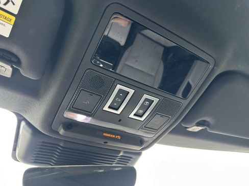 Used 2023 Land Rover Range Rover Evoque R-Dynamic S image 27